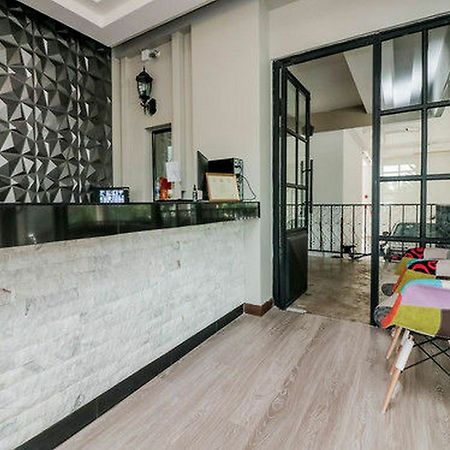 Marisa Residence Bangkok Exterior foto